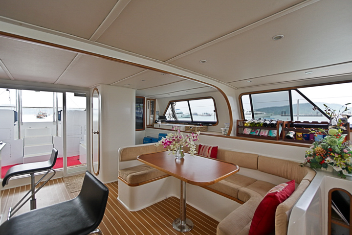 Cataleya dining area 