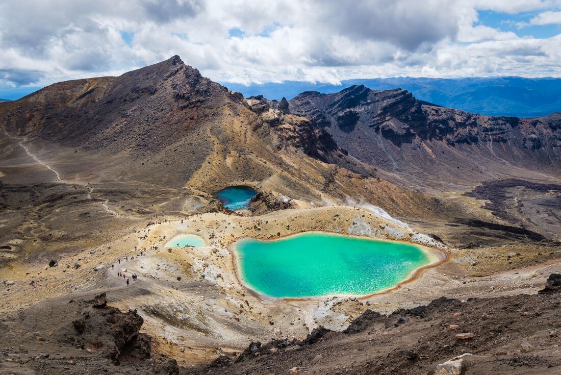 Emerald Lakes and mountain landscape of Tongariro National Park in New Zealand