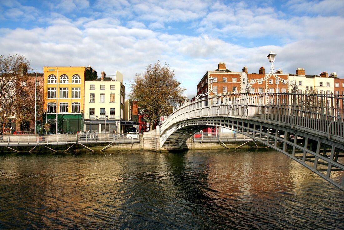 HaPenny Bridge in Dublin