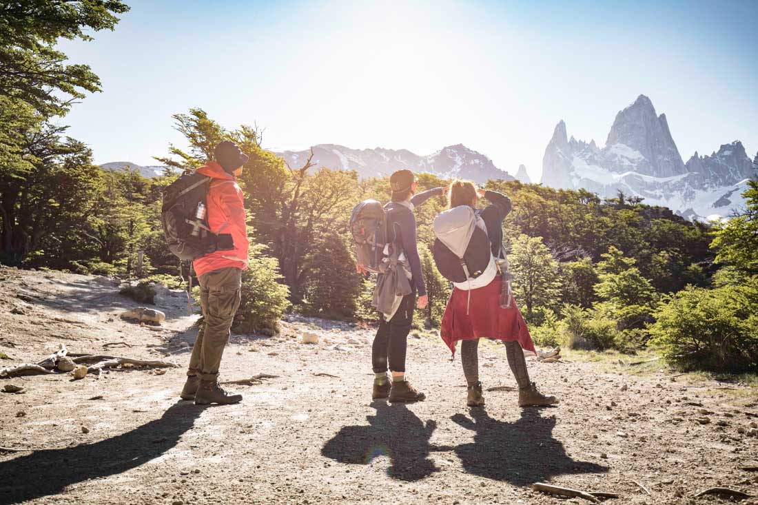 Travellers with Monte Fitz Roy, Patagonia, Argentina